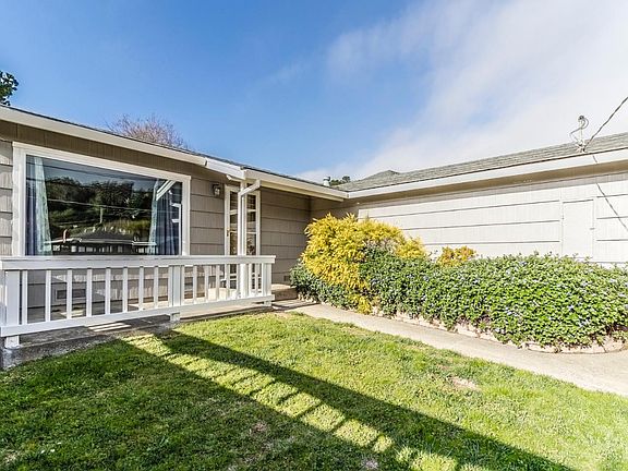 4th image of 859 Crespi Dr