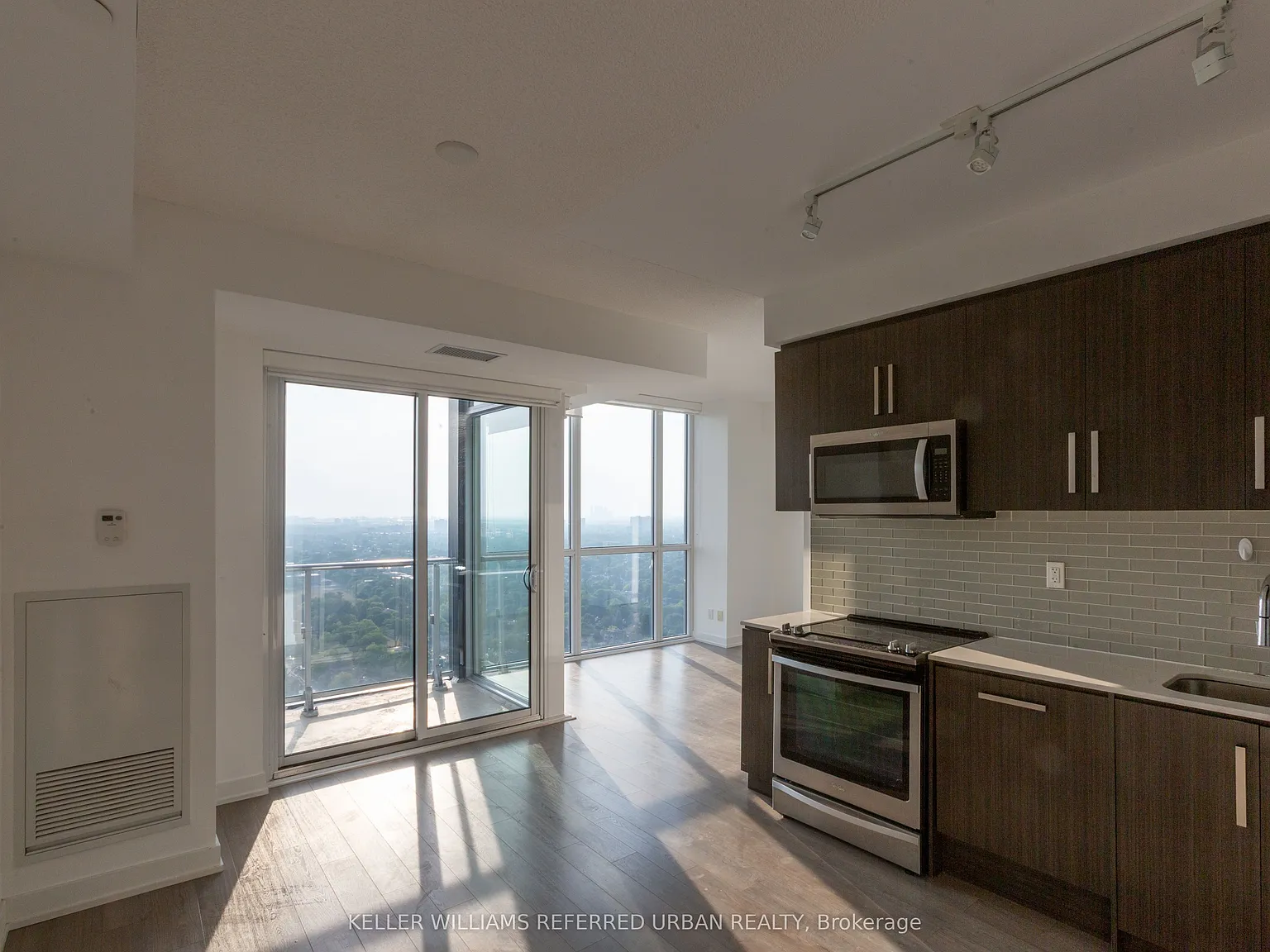 2 bed, $3,000 — Photo 3