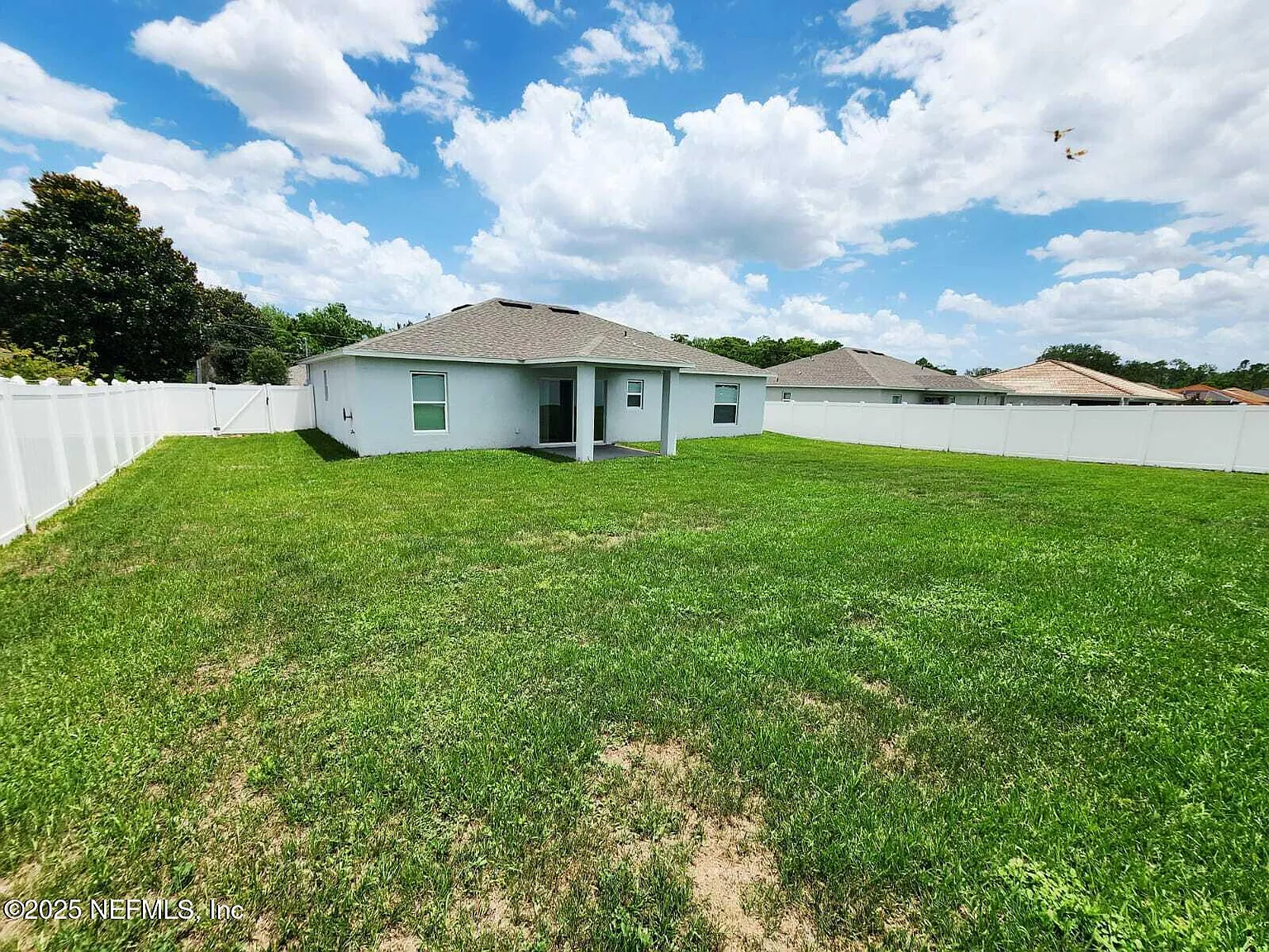 3 bed, 2.0 bath, 1500 sqft, $1,950 — Photo 4