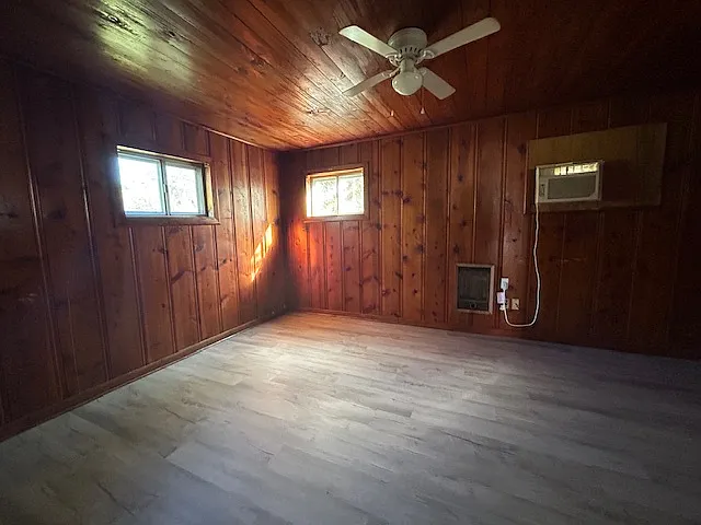 239 Byrnes Cir — Photo 10