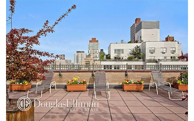 Rented by Douglas Elliman | media 15