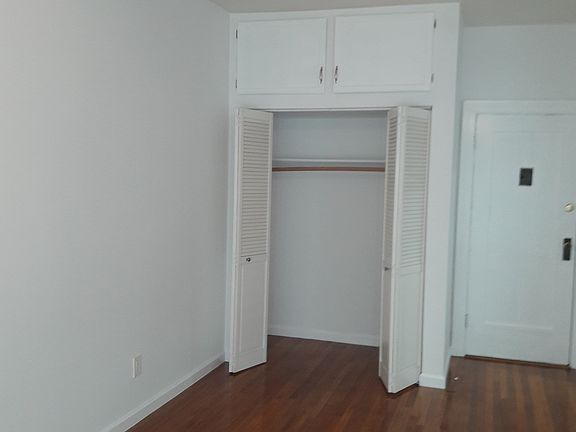 5th image of 217 S Berendo St APT 208
