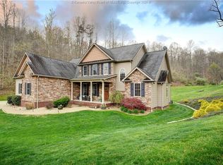 64 Waterloo Way, Winfield, WV 25213