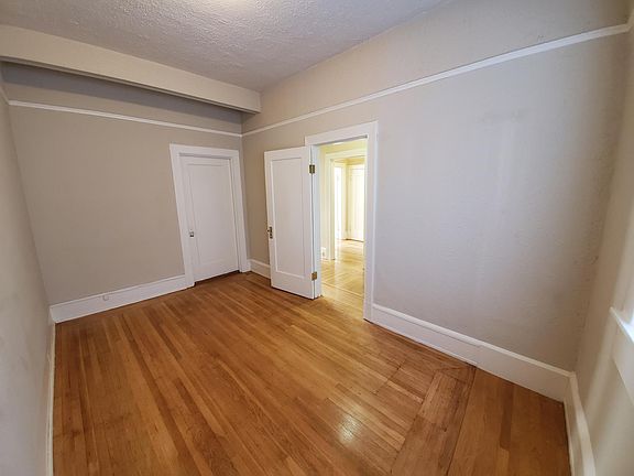 3rd image of 4263 California St