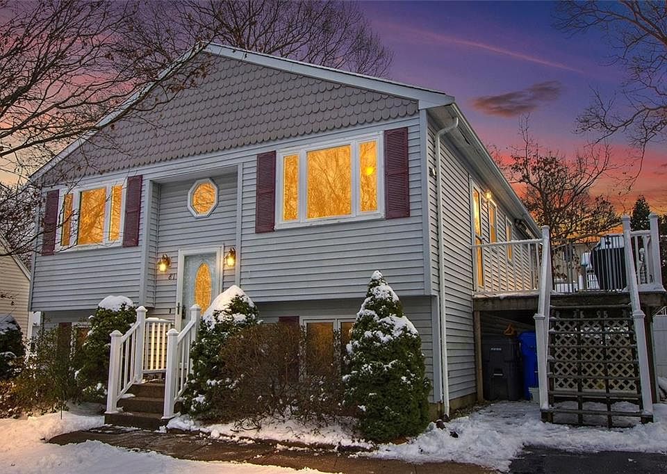 1st image of 81 Atlantic Ave