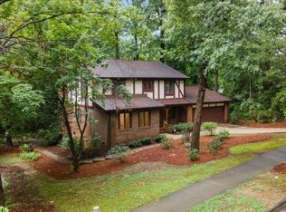 904 Thoreau Dr, Raleigh, NC 27609