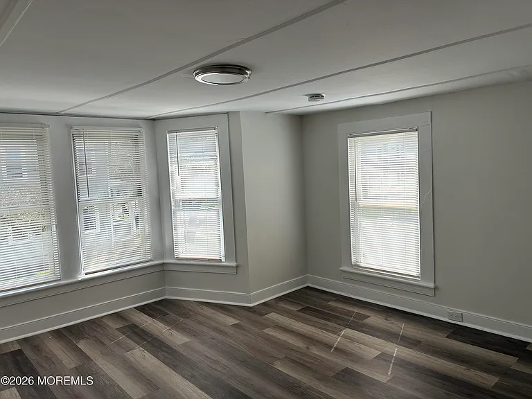 33 Washington St #2 — Photo 5