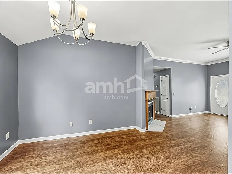 104 Cascade Ln — Photo 5
