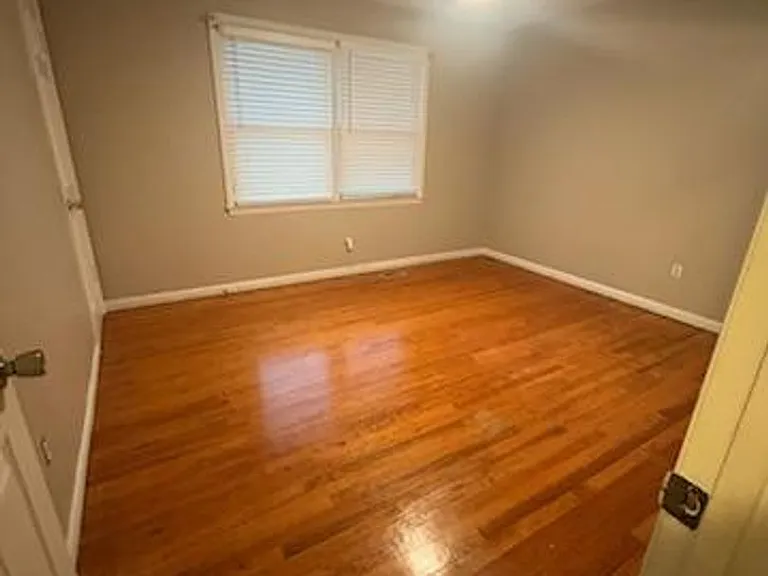 2668 Vernon Dr — Photo 8