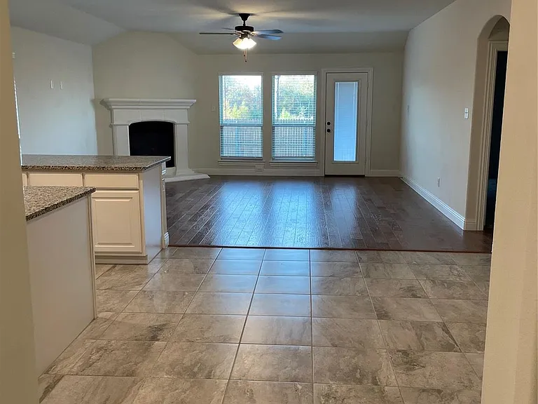 10816 Brownwood Pl — Photo 3
