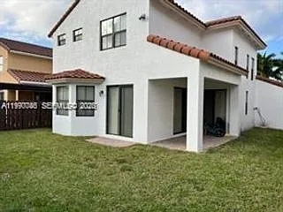 10020 NW 10th St Photo 1