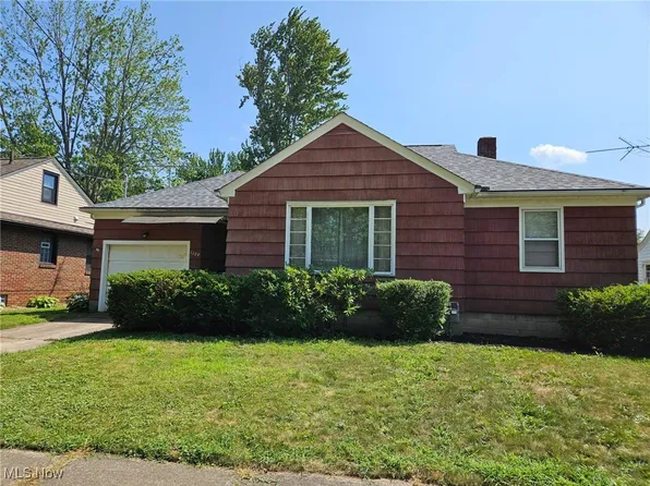 1129 Bell Ave, Elyria, OH 44035