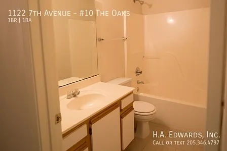 1122 7th Ave #10 — Photo 3