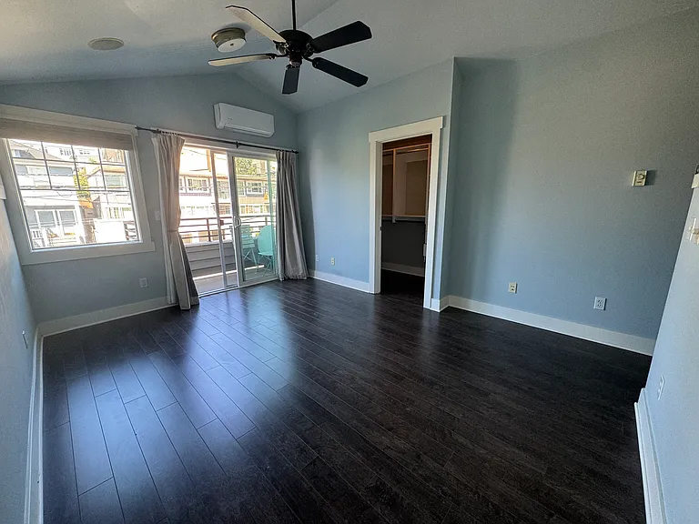 1022 Taylor Ave N #A — Photo 10