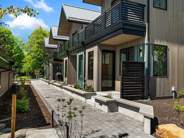215 W Lake St, Sandpoint, ID 83864