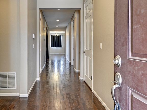 5th image of 10246 Capital Peak Way
