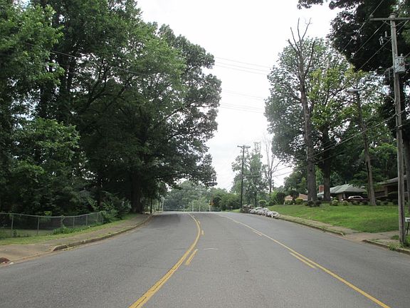5th image of 1863 Saint Elmo Ave