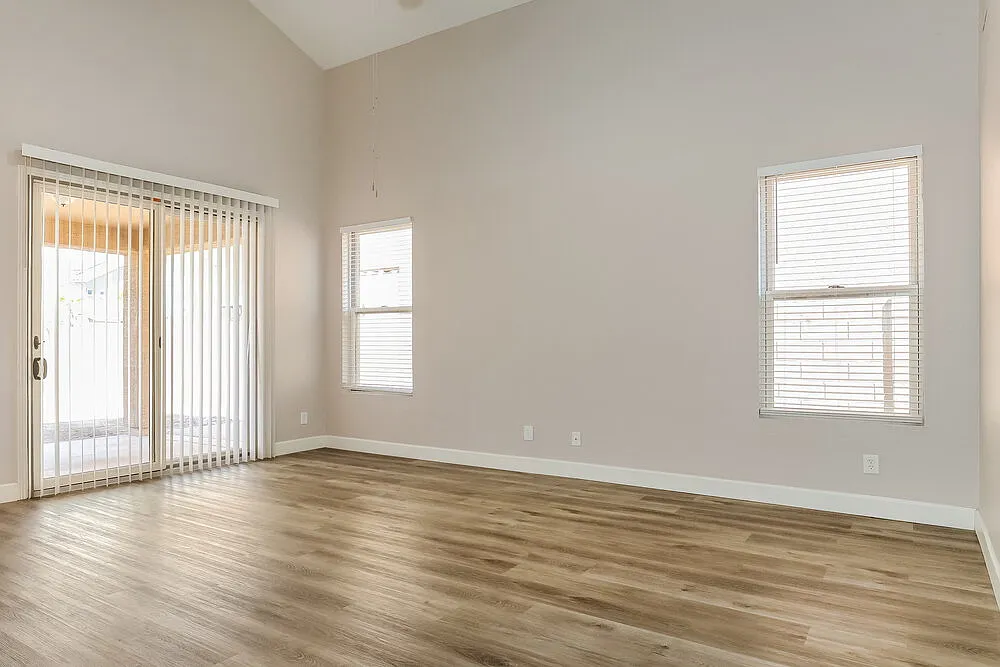 4 bed, 2.5 bath, 1824 sqft, $2,360 — Photo 4