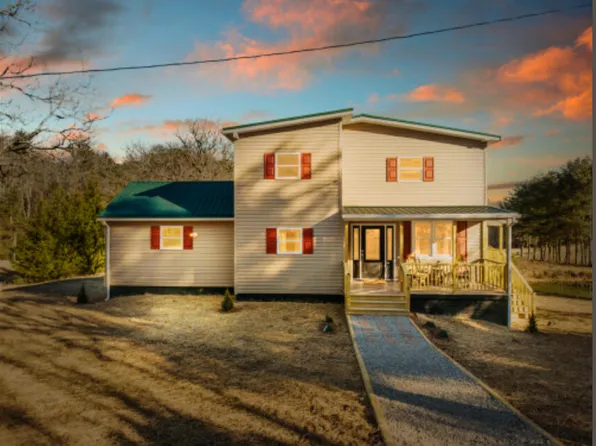 1101 Scratch Gravel Rd, Ivanhoe, VA 24350