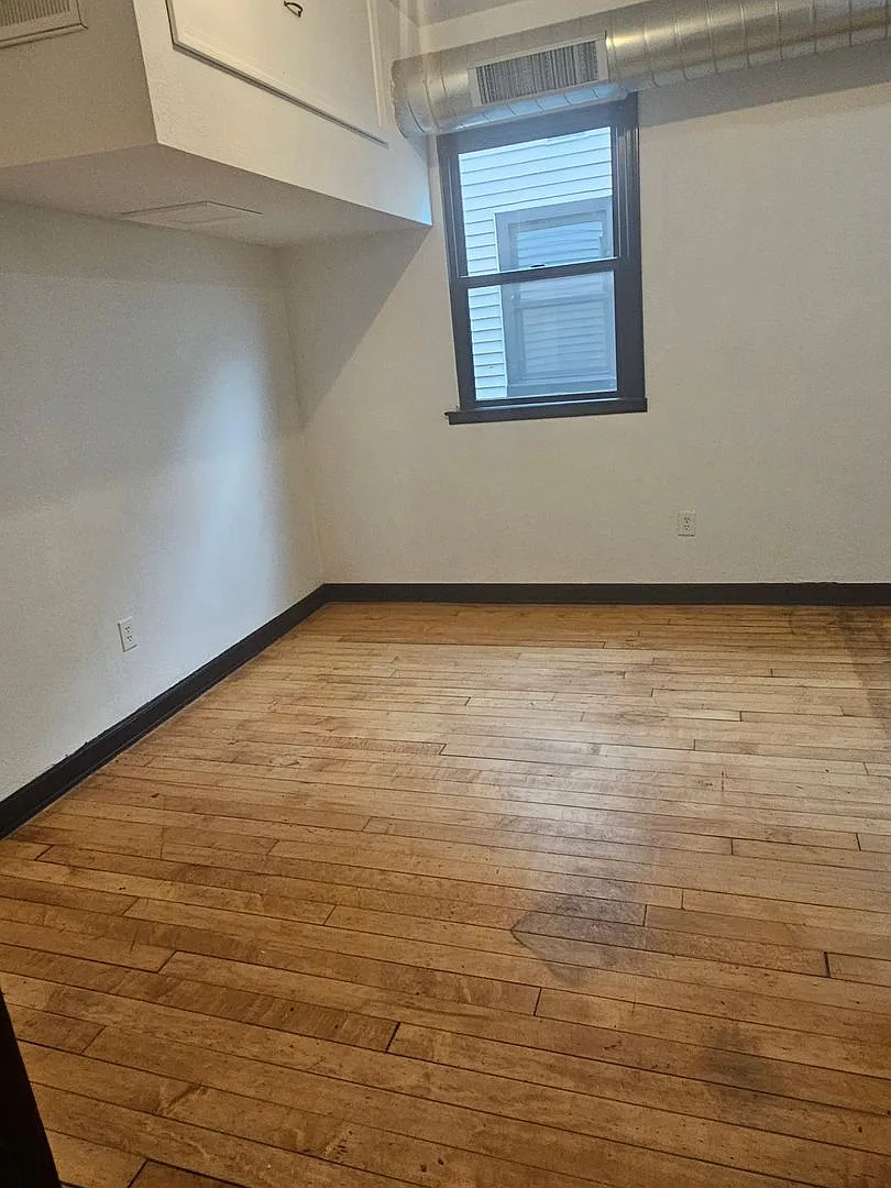 The Berm - 2001 10th Ave (24 Units Luxury Apartments) — Photo 3