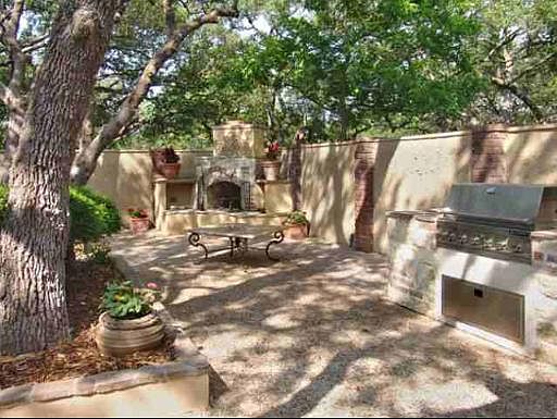 1st image of 207 S HUNTERS BRANCH