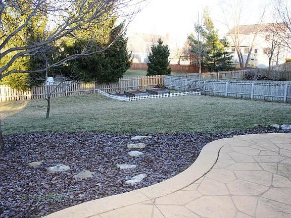 5th image of 4706 Riverwood Dr