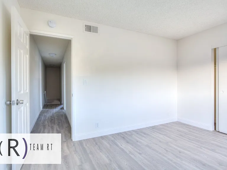 1740 Puente Ave — Photo 28