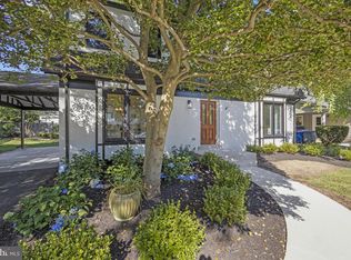 1902 Leo Ln, Alexandria, VA 22308