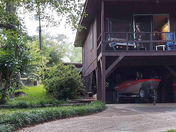 4th image of 377 Eastwood Loop