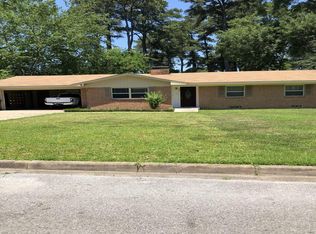 400 Dogwood Trl, Lufkin, TX 75904