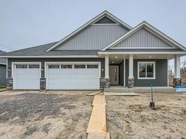 6326 Goodwin Ln, Wyoming, MN 55092