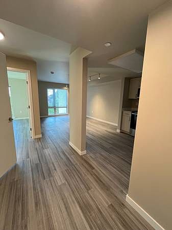 1 bedroom open floorplan