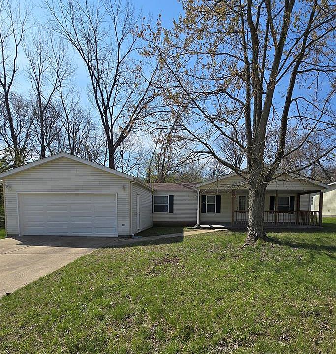 1st image of 27 Brown Dr
