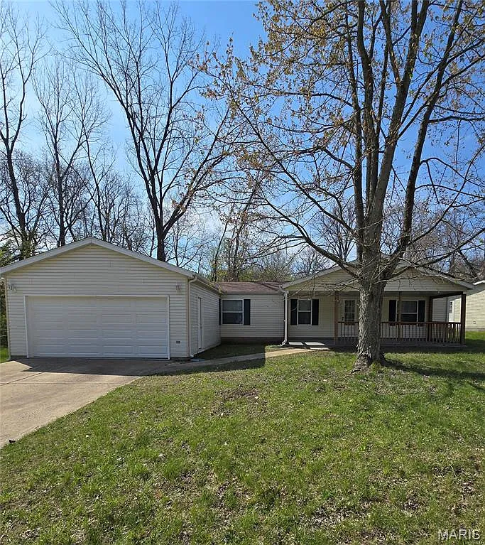 27 Brown Dr photo 1