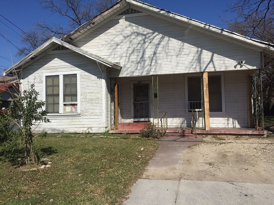 2nd image of 747 Perez St