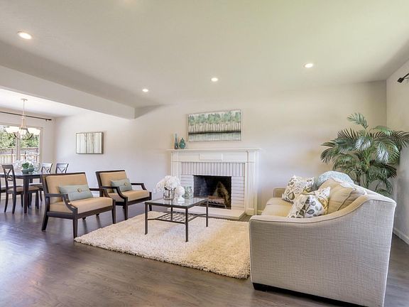 3rd image of 3856 Pearl Ave