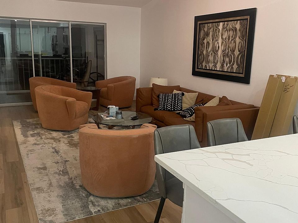 1st image of 898 Gulf Pavilion Dr #202
