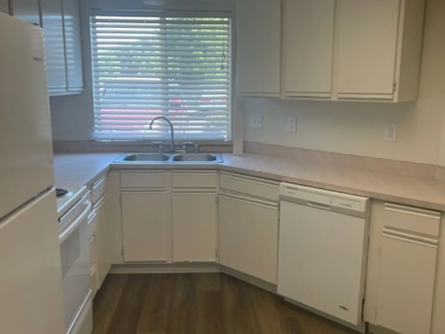 2 bed, 1025 sqft, $1,995 — Photo 4
