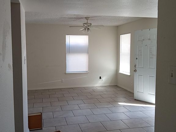 3rd image of 407 W Tilden St #1