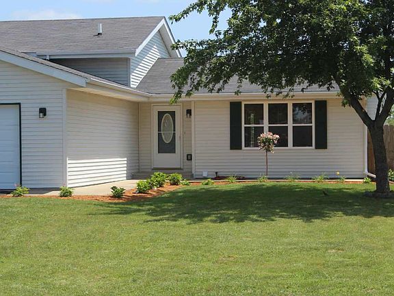 2nd image of 14707 Misty Meadow Ln
