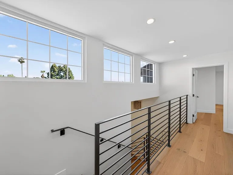1347 Marlin Ave — Photo 24