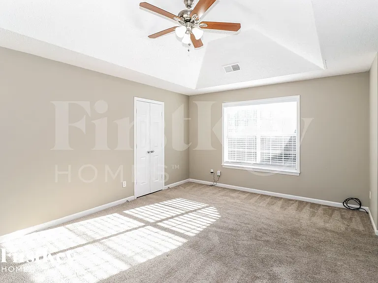 1088 Red Fern Cir W — Photo 4