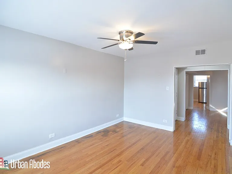 3241 N Damen Ave #3 — Photo 5