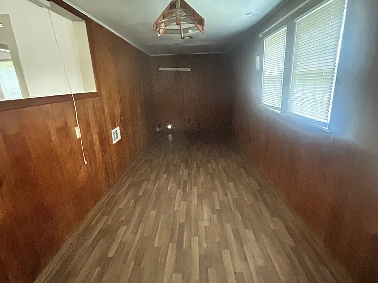 613 Moreland Ave — Photo 5