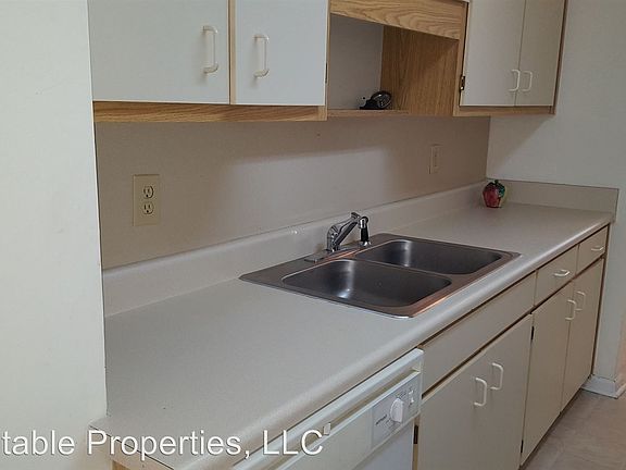 5th image of 6200 Cross Tie Ct APT A