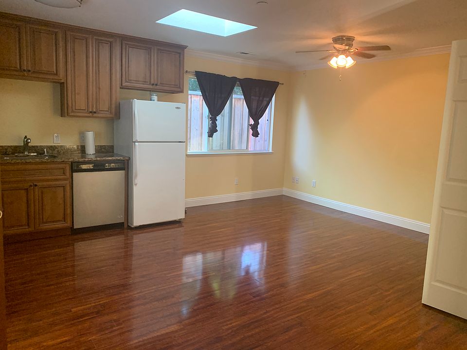 1st image of 10394 Orange Ave Unit B