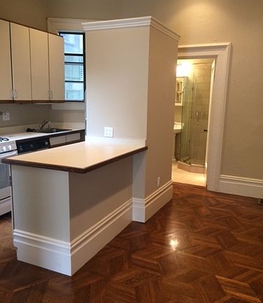 4th image of 157 Delmar St #A