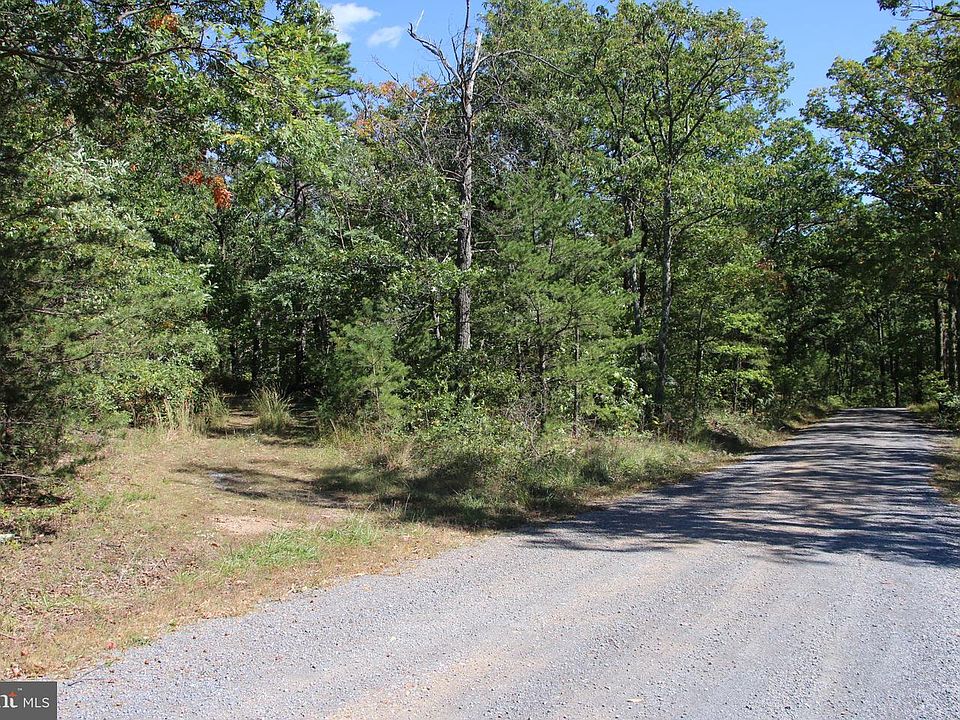 1st image of Fall Run Ln