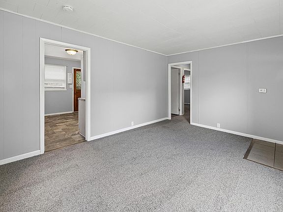 4th image of 1329 Holloway Dr