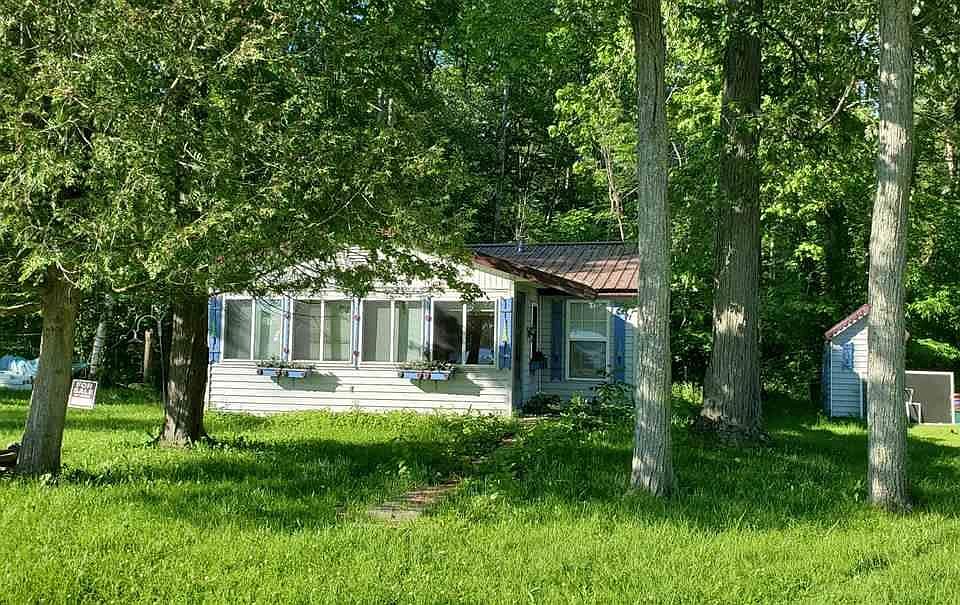 1st image of 5965 Birchwood Dr